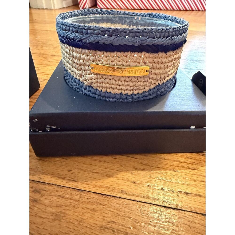 Harry Winston Scented Candle Blue Raffia Basket White Tea Mandarin Ocean Breeze